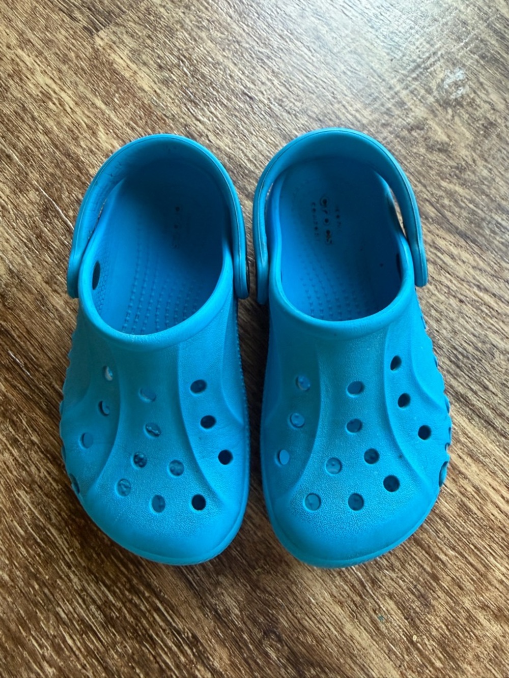 Toddler boy blue croc baya size 10